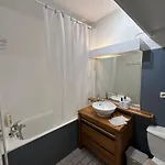 Apartment Sur Le Port De - A 2min Des Plages, Clim & Balcon *