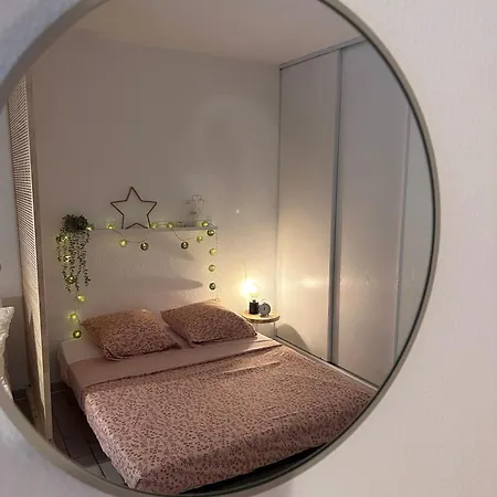 Sur Le Port De - A 2min Des Plages, Clim & Balcon Apartmán Hyères