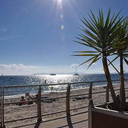 Apartmán Sur Le Port De - A 2min Des Plages, Clim & Balcon