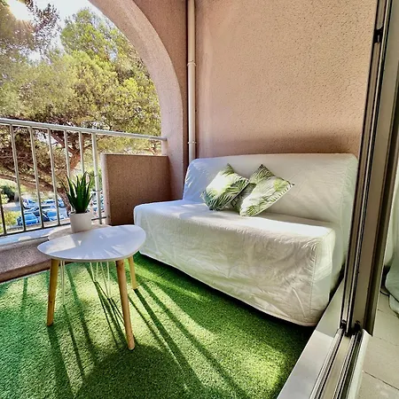 Sur Le Port De - A 2min Des Plages, Clim & Balcon Apartment