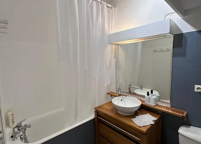 Appartement Sur Le Port De - à 2min Des Plages, Clim&balcon *